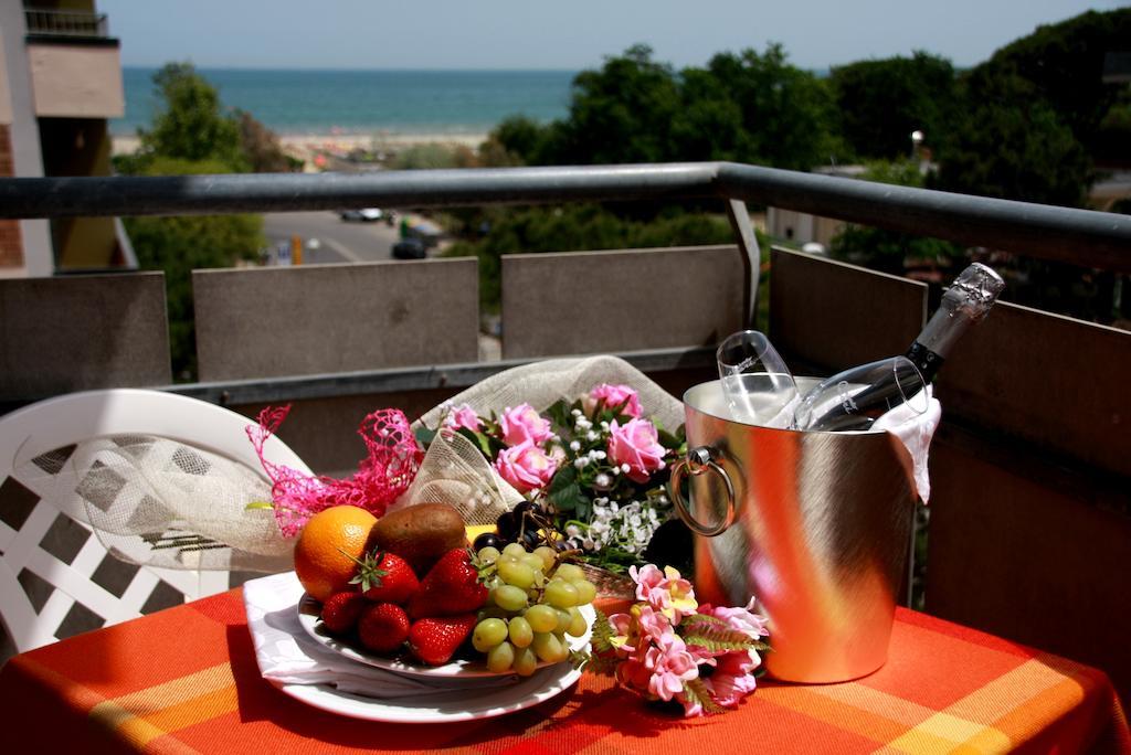 Hotel Astrid Червия Екстериор снимка